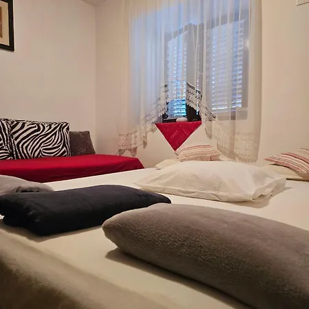 Apartment Lucija