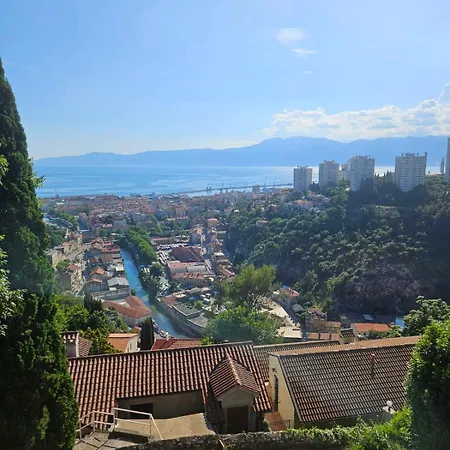 Lucija Apartmán *