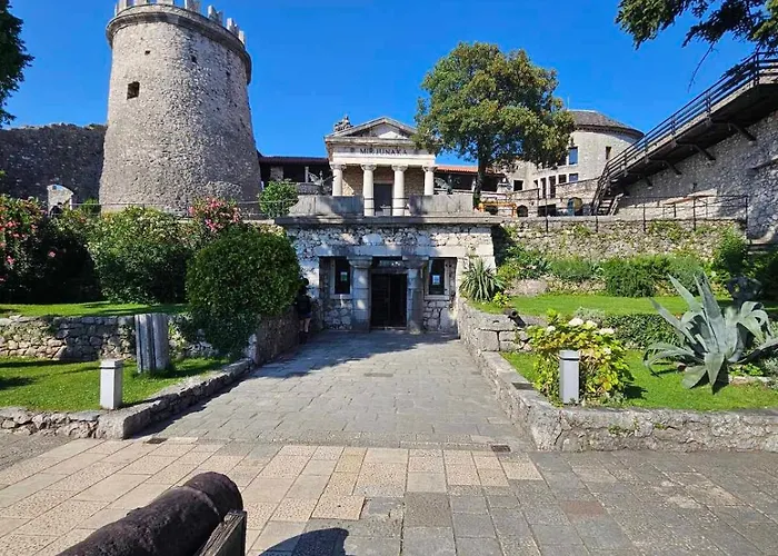 Lucija *